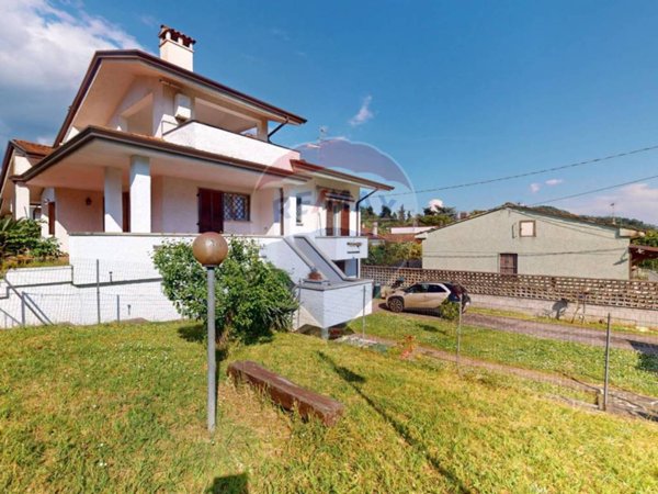 casa indipendente in vendita a Massarosa in zona Piano di Conca