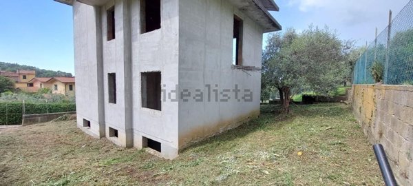 casa indipendente in vendita a Massarosa in zona Quiesa