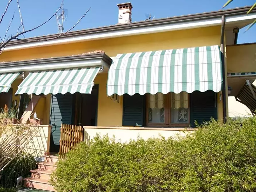 casa indipendente in vendita a Massarosa in zona Quiesa