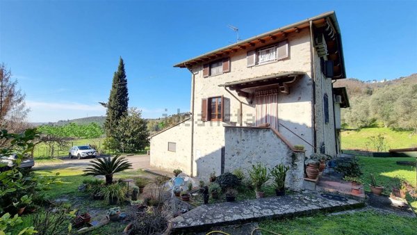 casale in vendita a Massarosa
