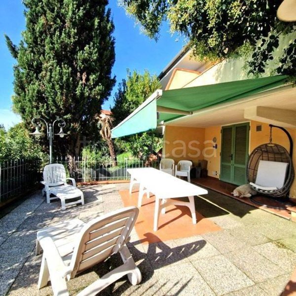 casa indipendente in vendita a Massarosa in zona Pieve a Elici