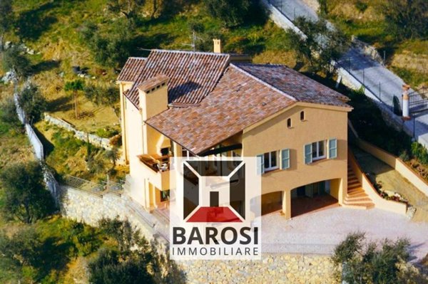 casa indipendente in vendita a Massarosa