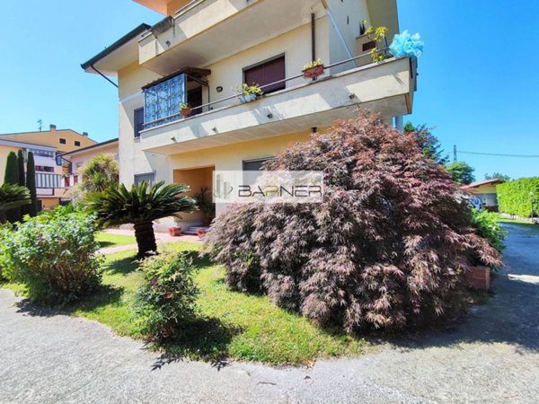 casa indipendente in vendita a Massarosa