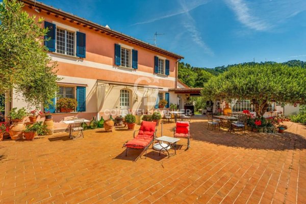 casa indipendente in vendita a Massarosa in zona Stiava