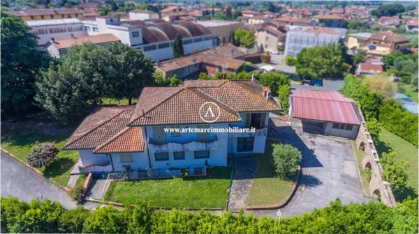 casa indipendente in vendita a Massarosa