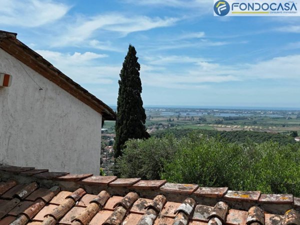 casa indipendente in vendita a Massarosa