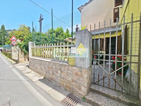 casa indipendente in vendita a Massarosa in zona Bozzano