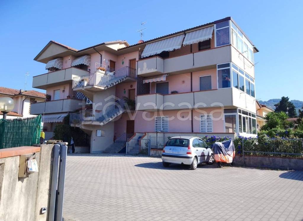 appartamento in vendita a Massarosa in zona Piano di Conca