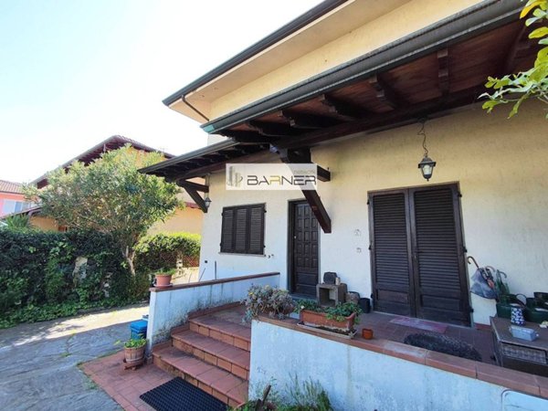 casa indipendente in vendita a Massarosa in zona Stiava