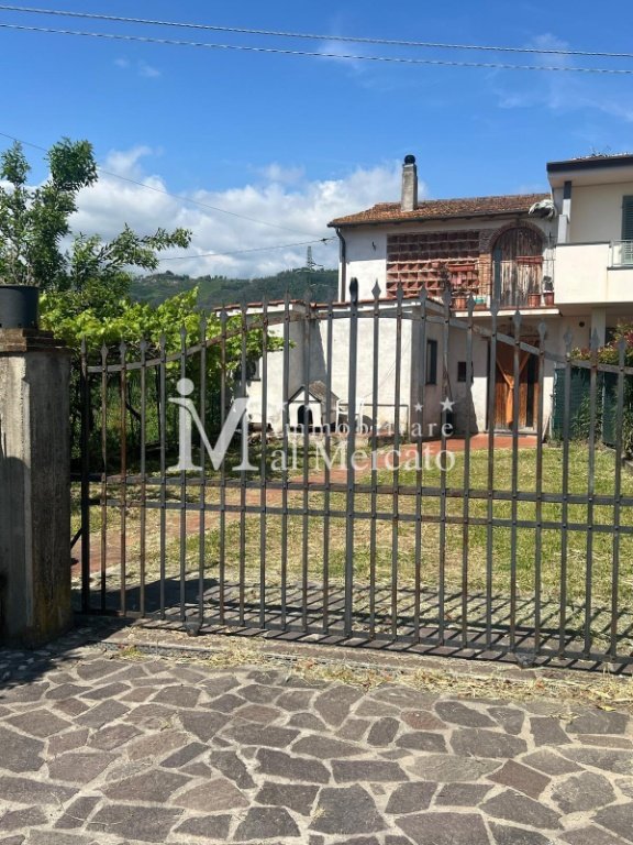 casa indipendente in vendita a Massarosa