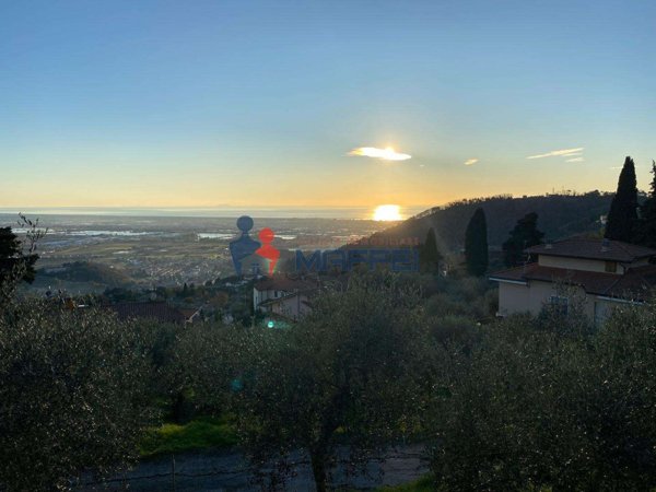 casa indipendente in vendita a Massarosa in zona Corsanico