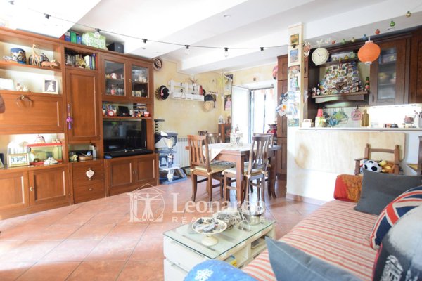 casa indipendente in vendita a Massarosa in zona Piano del Quercione