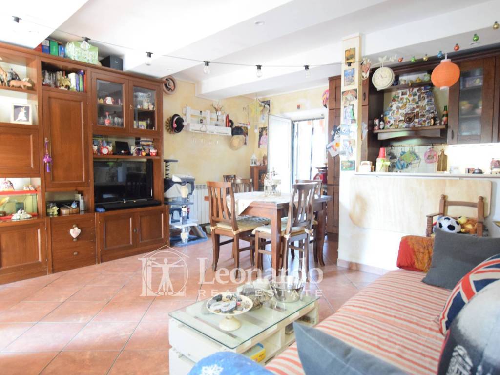 casa indipendente in vendita a Massarosa in zona Piano del Quercione