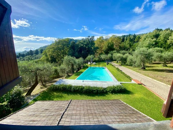 casa indipendente in vendita a Massarosa