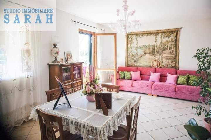 casa indipendente in vendita a Massarosa in zona Quiesa