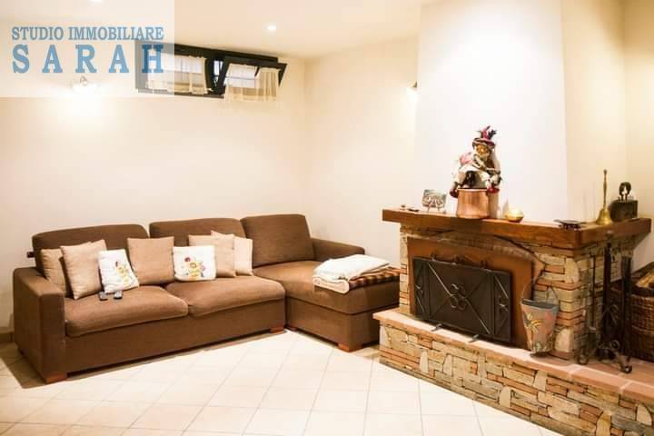 casa indipendente in vendita a Massarosa in zona Quiesa