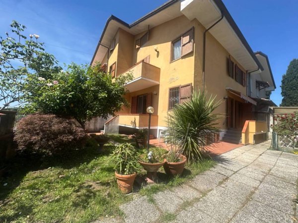 casa indipendente in vendita a Massarosa