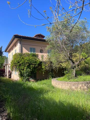 casa indipendente in vendita a Massarosa in zona Bozzano