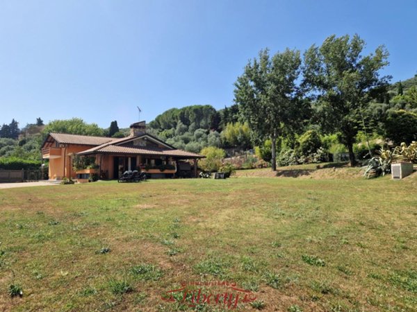 casa indipendente in vendita a Massarosa in zona Piano di Conca