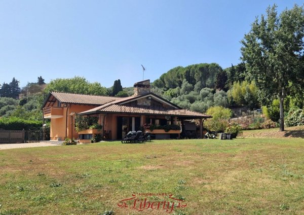 casa indipendente in vendita a Massarosa in zona Piano di Conca