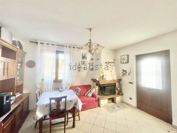 casa indipendente in vendita a Massarosa in zona Bozzano