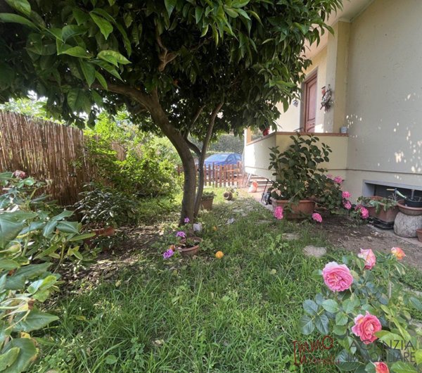 casa indipendente in vendita a Massarosa in zona Stiava