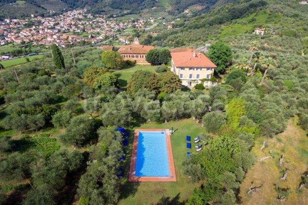 casa indipendente in vendita a Massarosa in zona Massaciuccoli