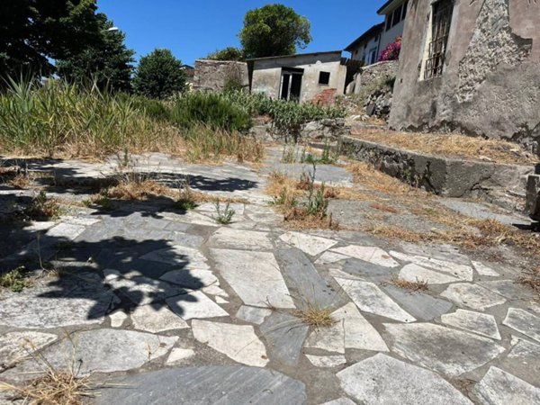casa indipendente in vendita a Massarosa in zona Quiesa