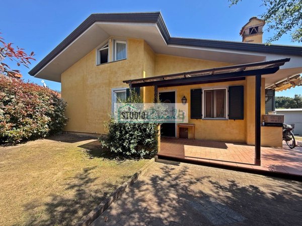 casa indipendente in vendita a Massarosa in zona Stiava