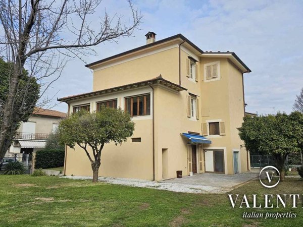 casa indipendente in vendita a Massarosa in zona Quiesa