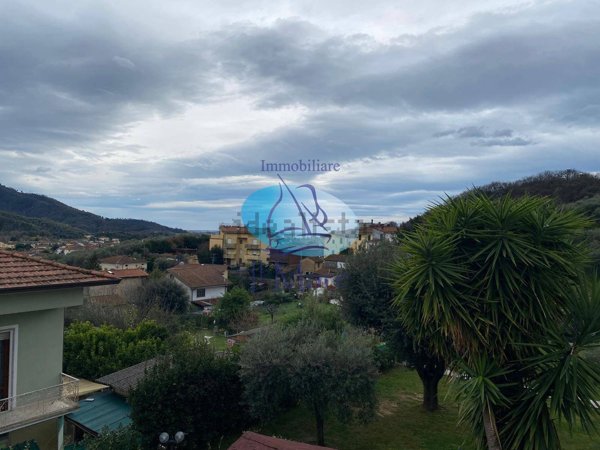 appartamento in vendita a Massarosa in zona Bozzano