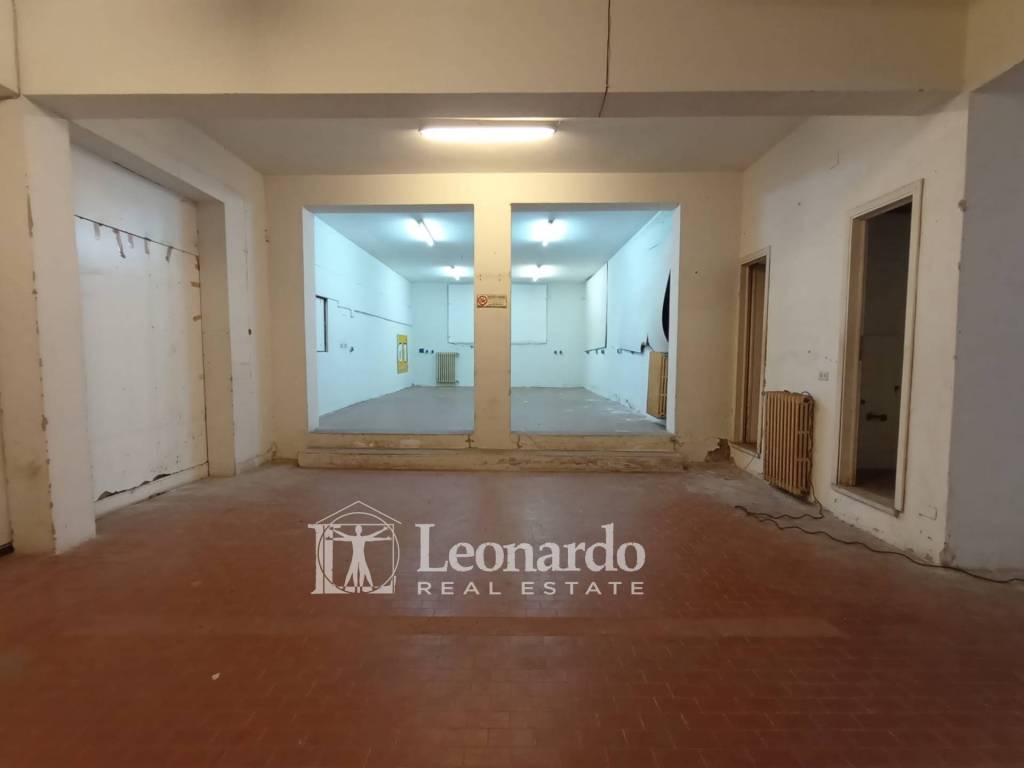 negozio in vendita a Massarosa