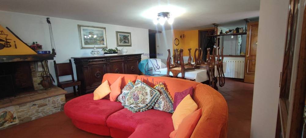 casa indipendente in vendita a Massarosa in zona Corsanico