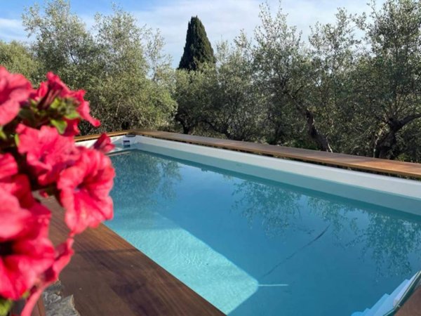 casa indipendente in vendita a Massarosa in zona Corsanico