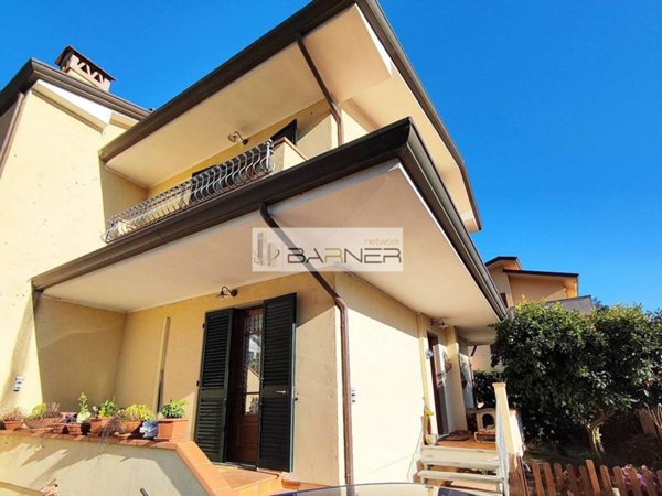 casa indipendente in vendita a Massarosa in zona Stiava