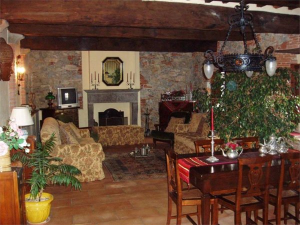 casa indipendente in vendita a Massarosa in zona Massaciuccoli