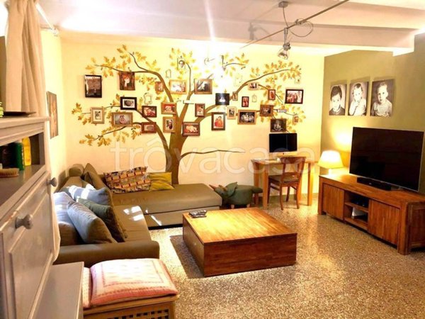 casa indipendente in vendita a Massarosa