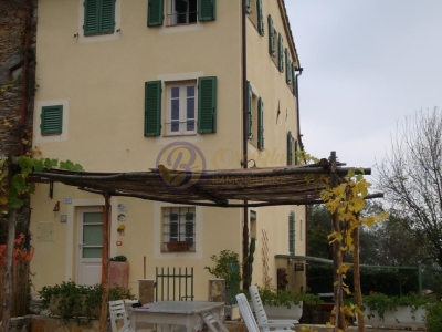 casa indipendente in vendita a Massarosa