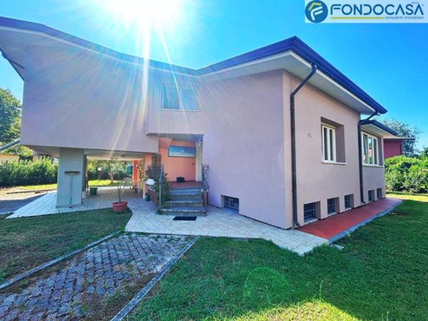 casa indipendente in vendita a Massarosa in zona Stiava