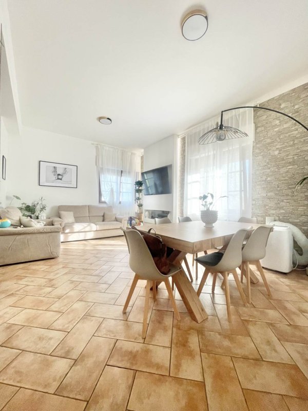 casa indipendente in vendita a Massarosa in zona Bargecchia