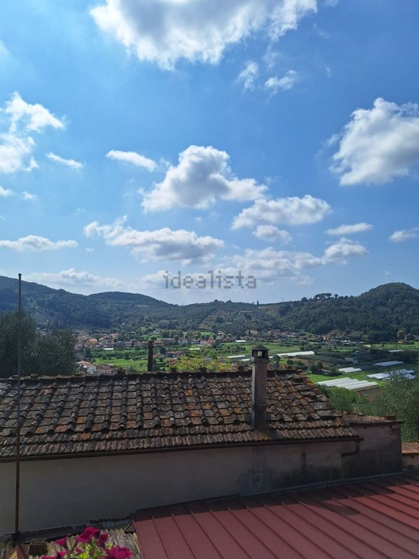 casa indipendente in vendita a Massarosa in zona Stiava