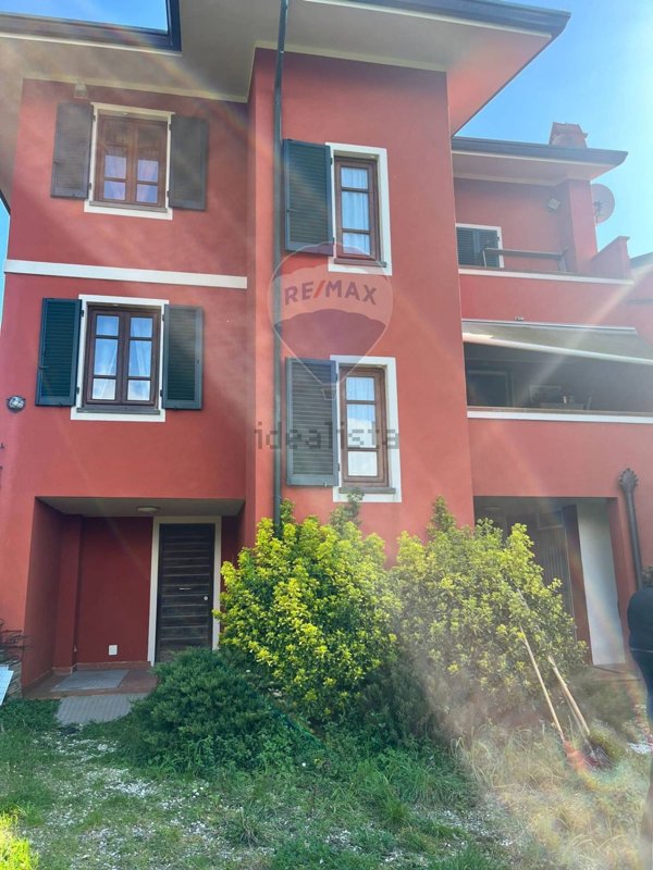 casa indipendente in vendita a Massarosa in zona Corsanico