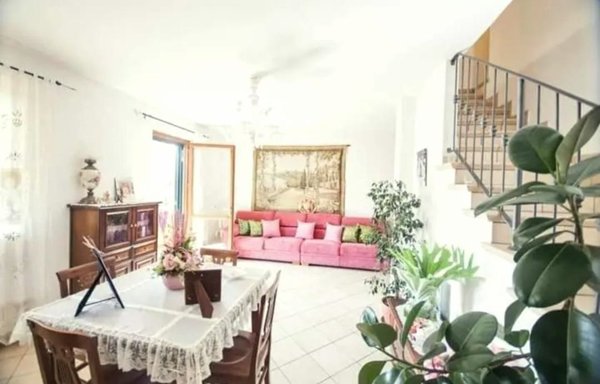 casa indipendente in vendita a Massarosa in zona Quiesa