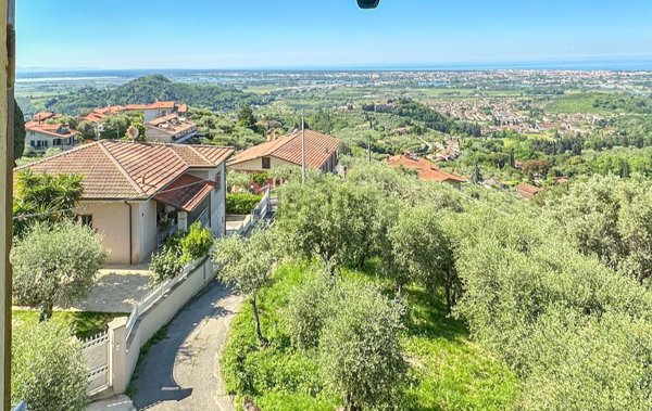 casa indipendente in vendita a Massarosa