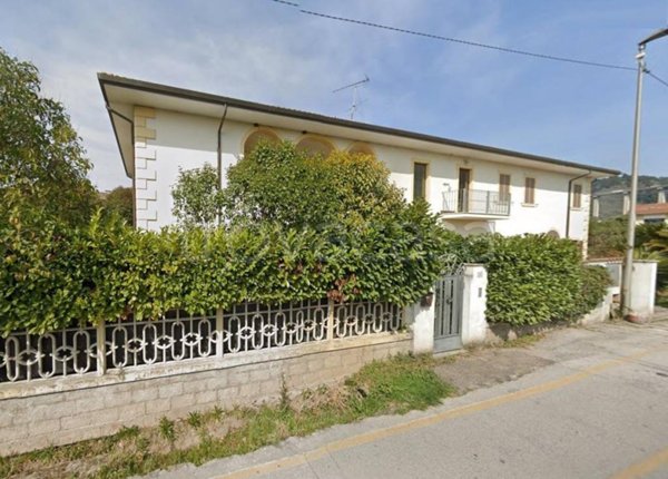 appartamento in vendita a Massarosa in zona Bozzano