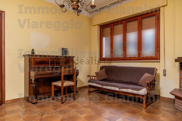 casa indipendente in vendita a Massarosa in zona Quiesa