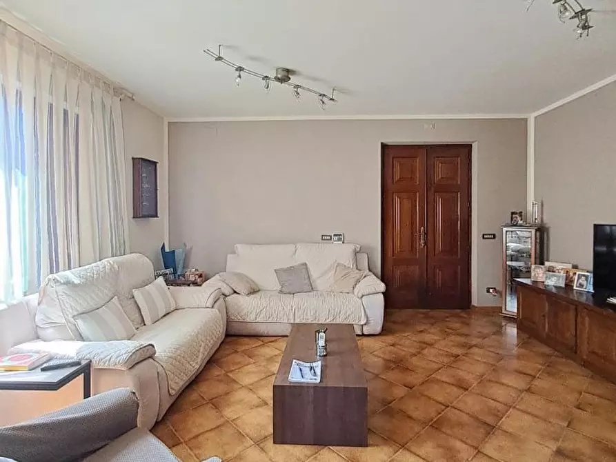 casa indipendente in vendita a Massarosa in zona Bozzano