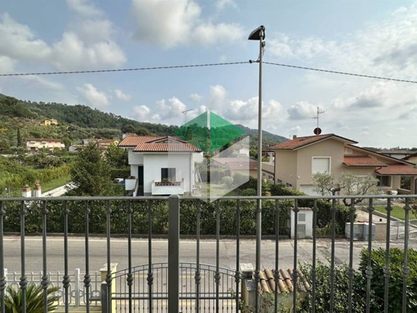 appartamento in vendita a Massarosa in zona Bozzano