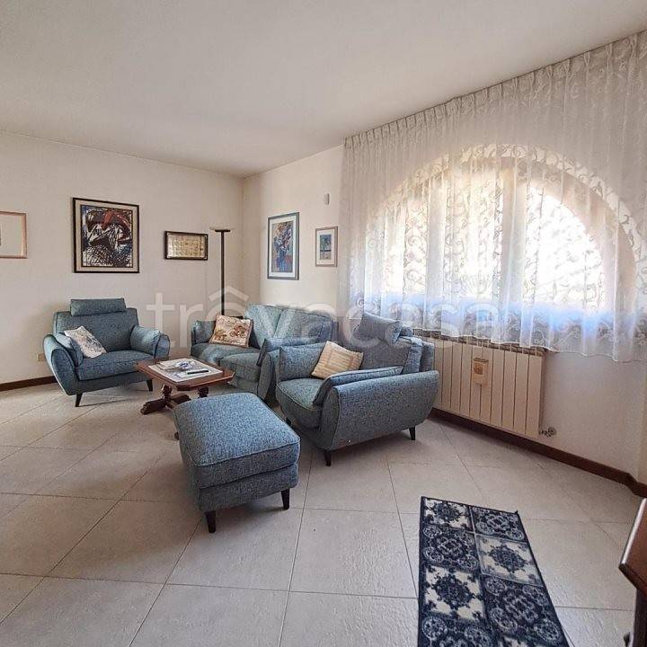casa indipendente in vendita a Massarosa in zona Piano di Mommio