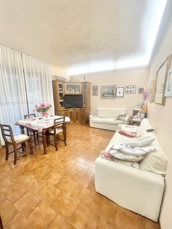 casa indipendente in vendita a Massarosa